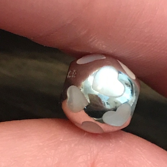 Pandora Retired Mother Of Pearls Heart Charm - Picture 5 of 5